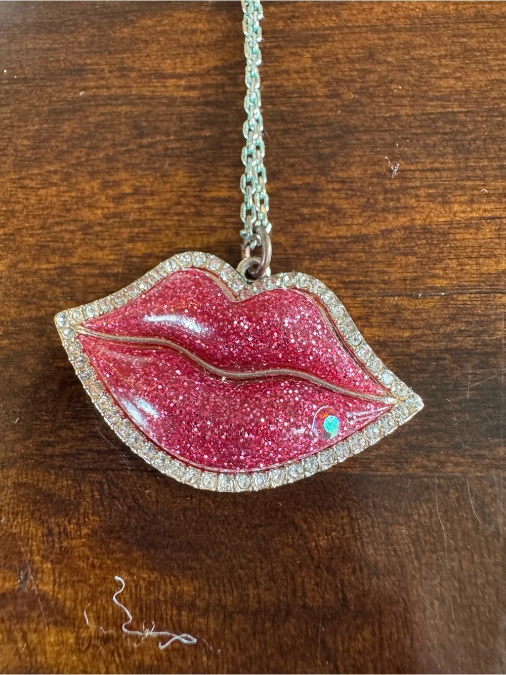 Betsey Johnson Pink Glitter Lip Necklace & Earrings Set - Picture 5 of 6